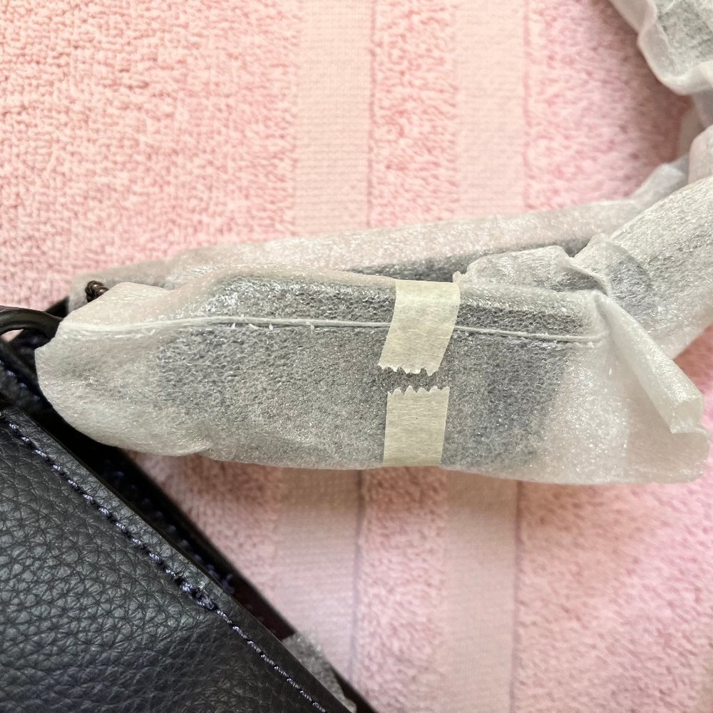 NWT DISNEY X COACH DUMBO CENTRAL TOTE BAG - Picture 6 of 6